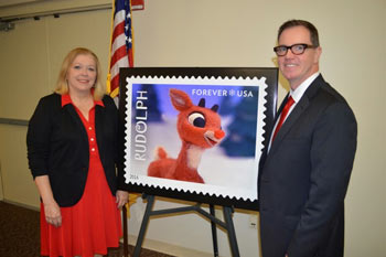 The Honorable Shelley Vana, Mayor, Palm Beach County Board of Commissioners, District 3 (left), and West Palm Beach Officer In Charge Andy Moir (right).