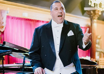 Mateo Blanco, the new jewel of the Teatro Martini